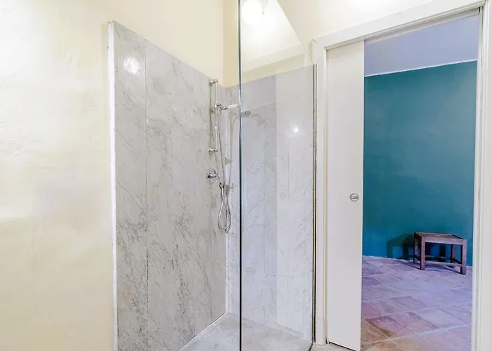 Апартаменты Guesthost - Romantic Getaway In Cozy With Terrace Турин