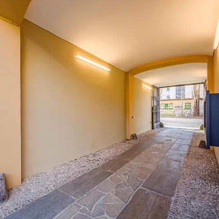 Guesthost - Romantic Getaway In Cozy With Terrace Lägenhet *